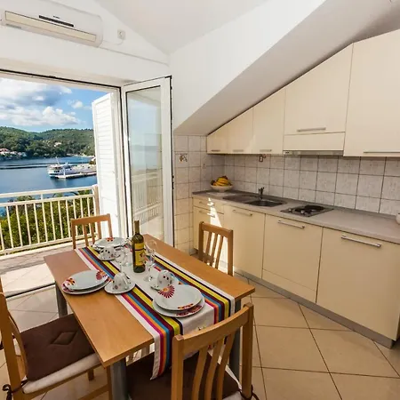 Sea View Apartment Sumartin Exterior photo