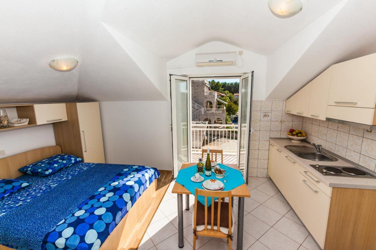 Sea View Apartment *